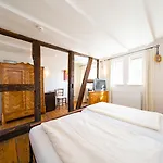 Hotel Zeltinger-hof - Des Rieslings