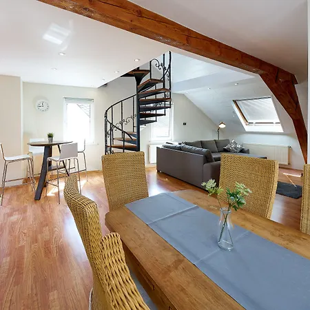 Zeltinger-hof - Des Rieslings 3* ツェルティンゲン・ラハティグ